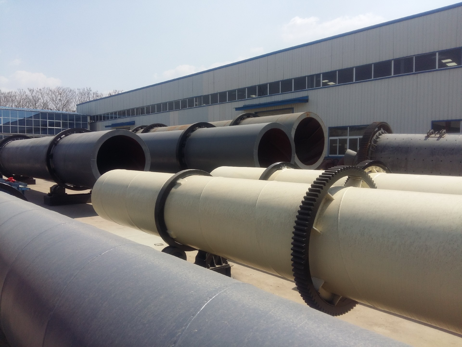 Chicken manure dryer
