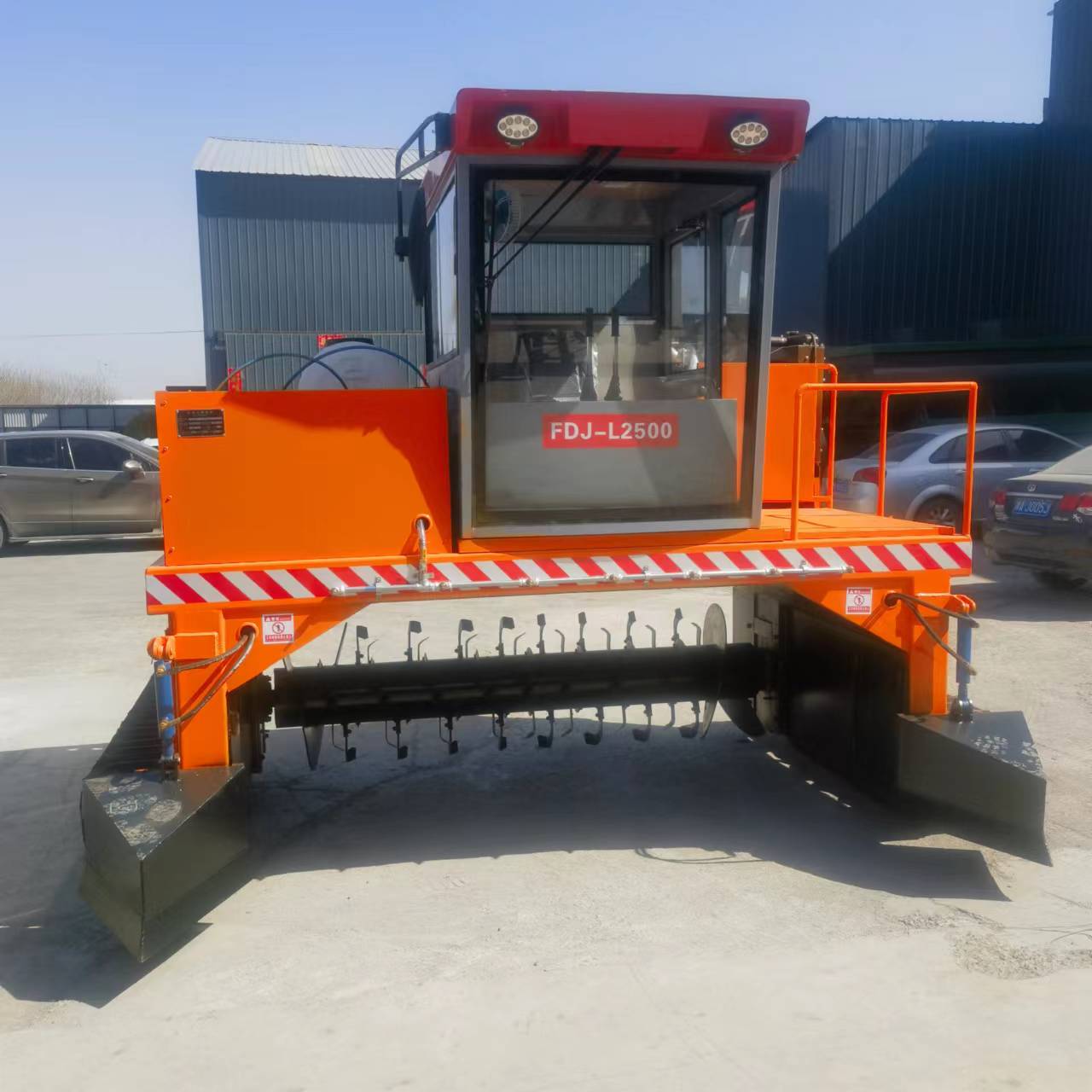 Horse manure compost turner