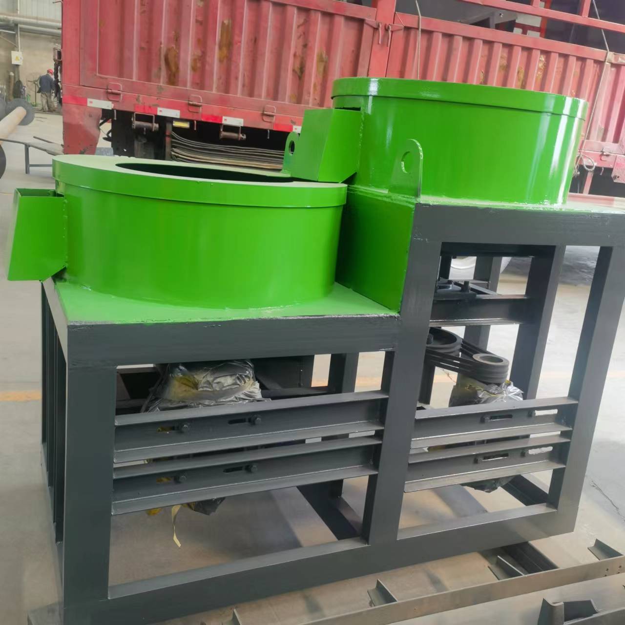 Granular fertilizer rounding machine