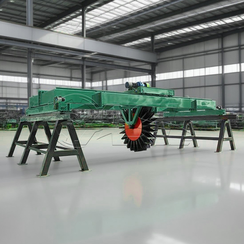 Wheel compost turning machine