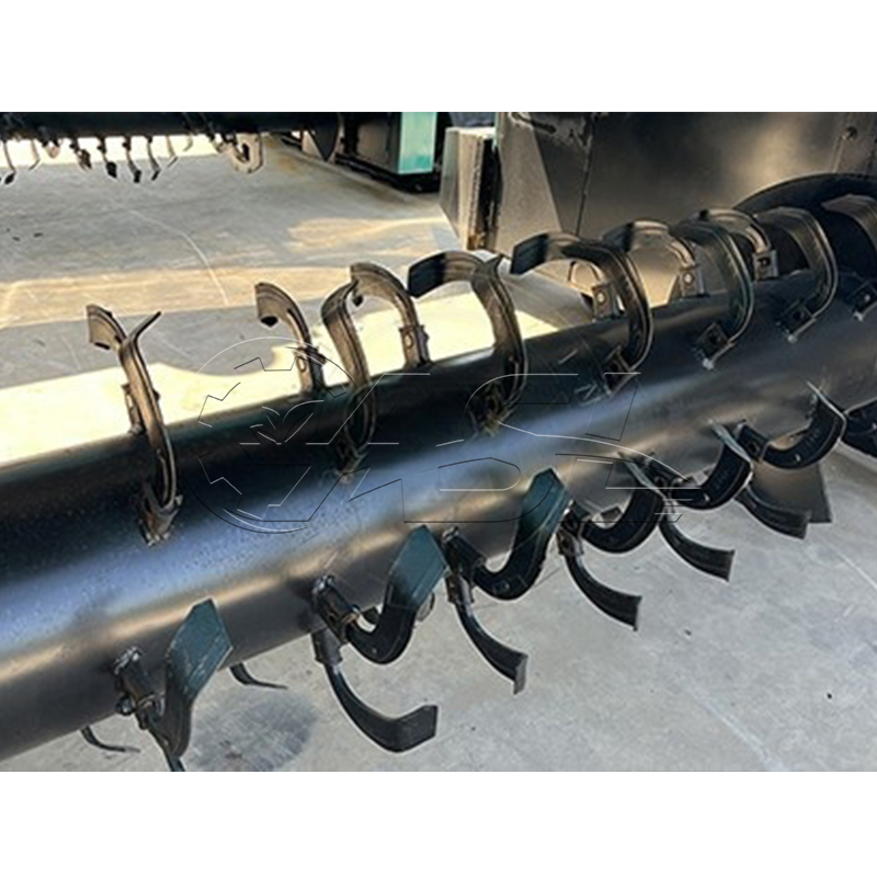 Crawler compost turner