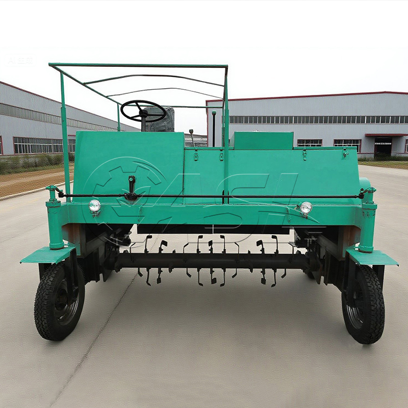 Walking compost turner