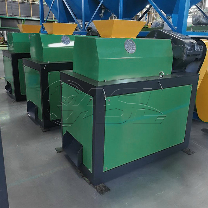 Roller extrusion granulator