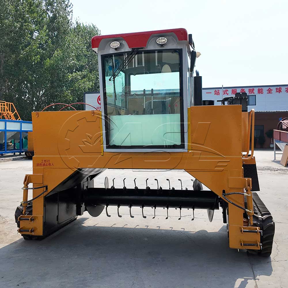 Crawler Type compost Turner